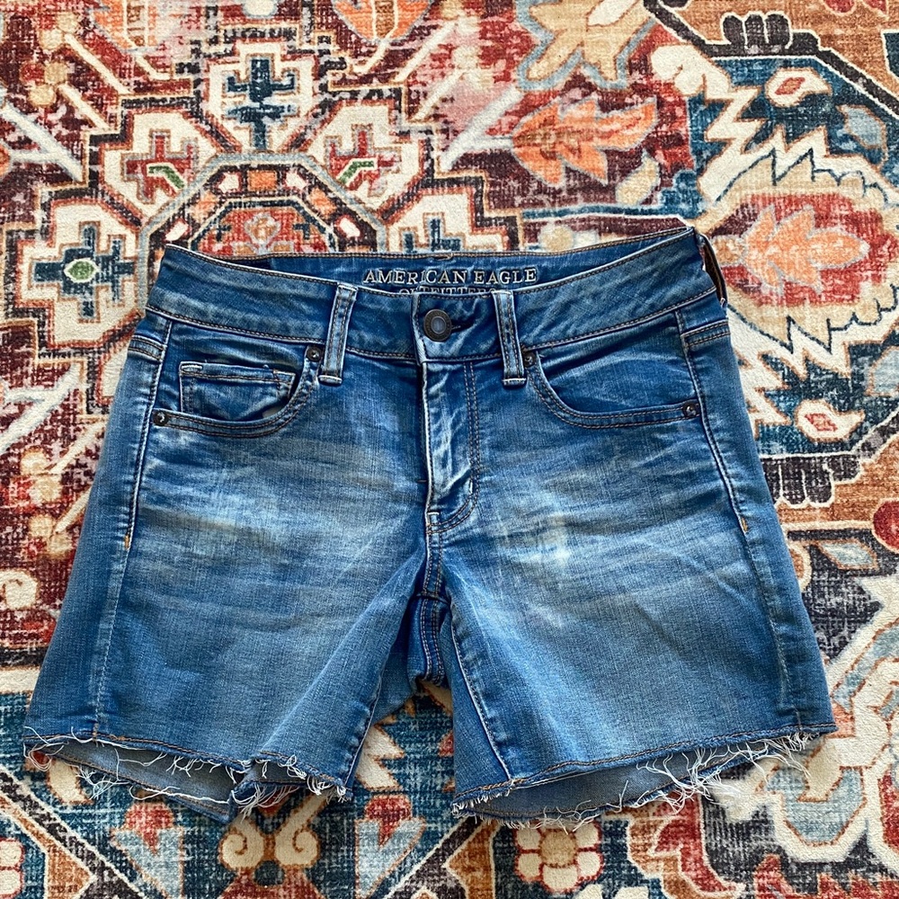 American Eagle Outfitters Light Blue Denim Size 4
